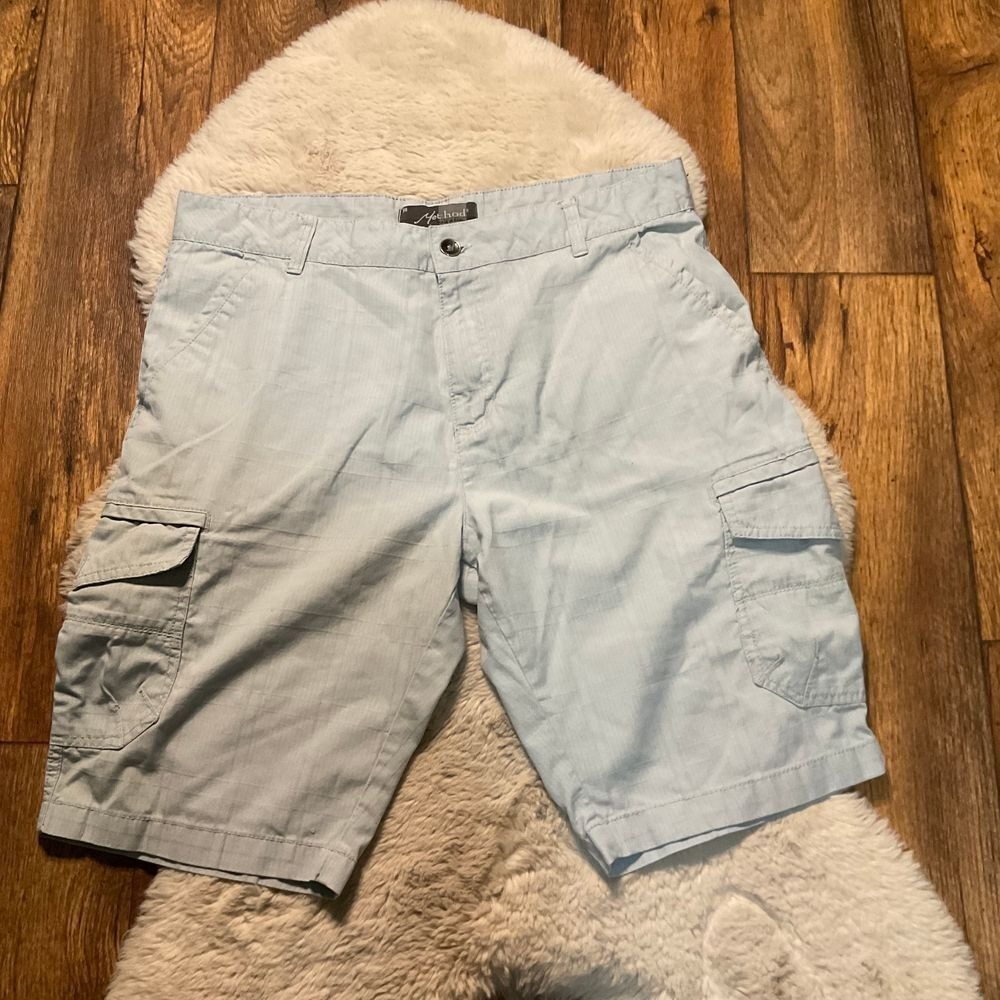 Method Shorts Men's Size 38‎ Light Gray Plaid Cargo